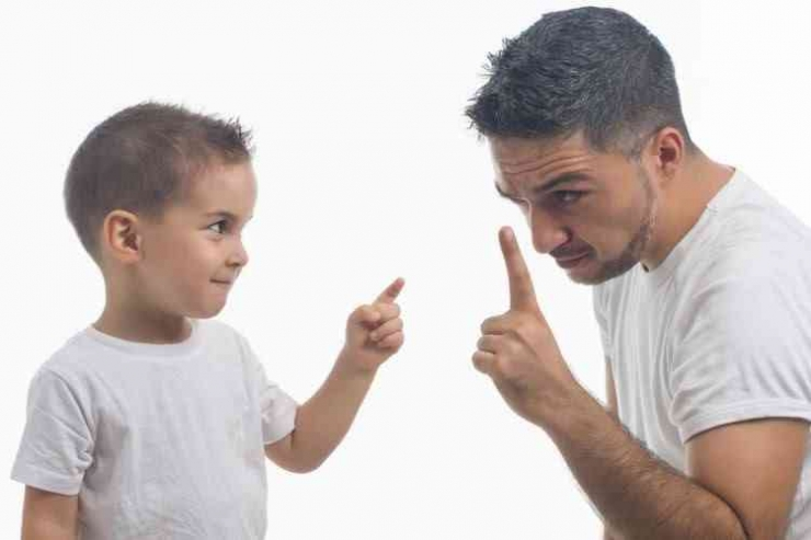 Anak Bukanlah Pendengar yang Baik Tetapi Juara Dalam Meniru