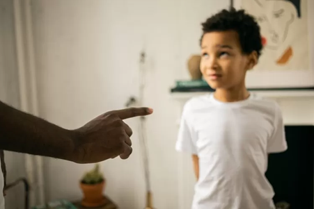 5 Tips Mengajarkan Disiplin pada Anak Tanpa Kekerasan